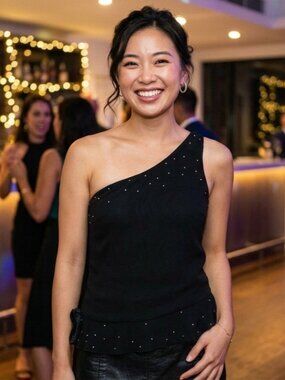 Laundry by Shelli Segal Silk One-shoulder Top